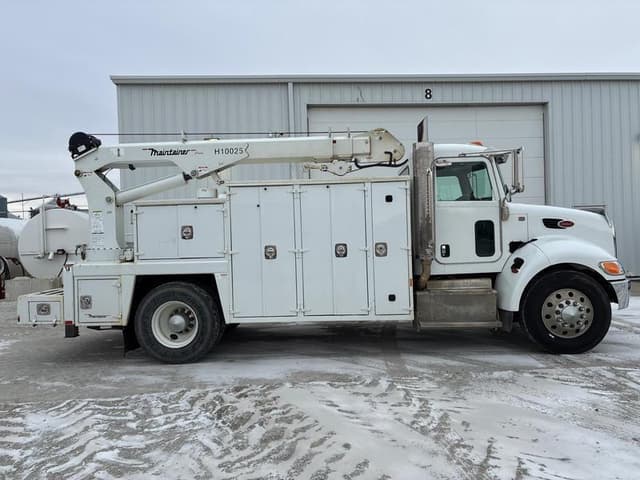 Image of Peterbilt 337 equipment image 1