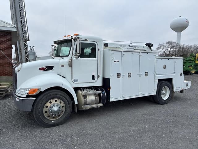 Image of Peterbilt 337 equipment image 2