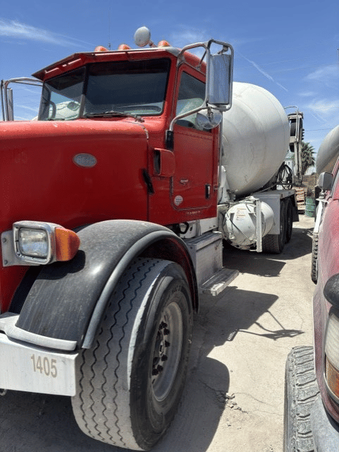 2014 Peterbilt 365 Equipment Image0