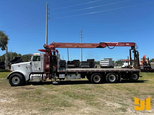 Image of Peterbilt 365 equipment image 4