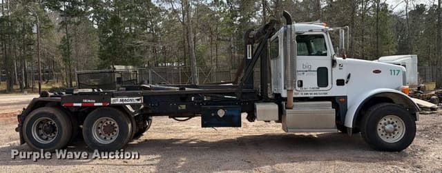 Image of Peterbilt 365 equipment image 3