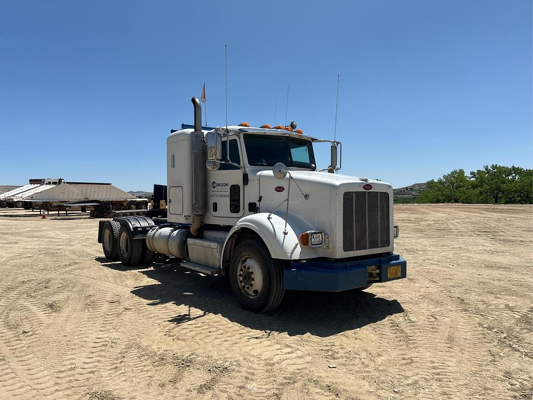 Image of Peterbilt 365 Primary image