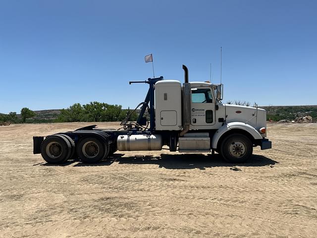 Image of Peterbilt 365 equipment image 4
