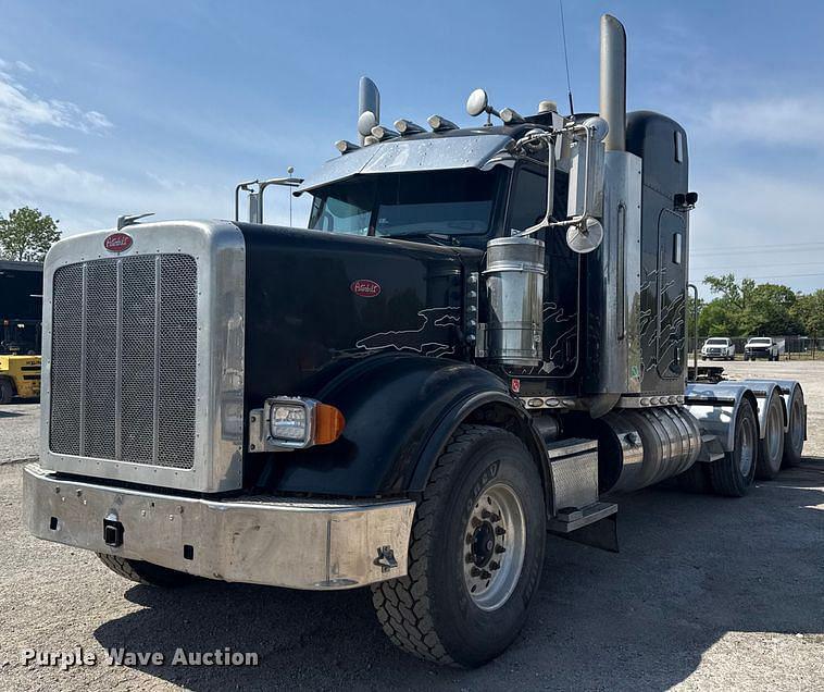Image of Peterbilt 367 Primary image