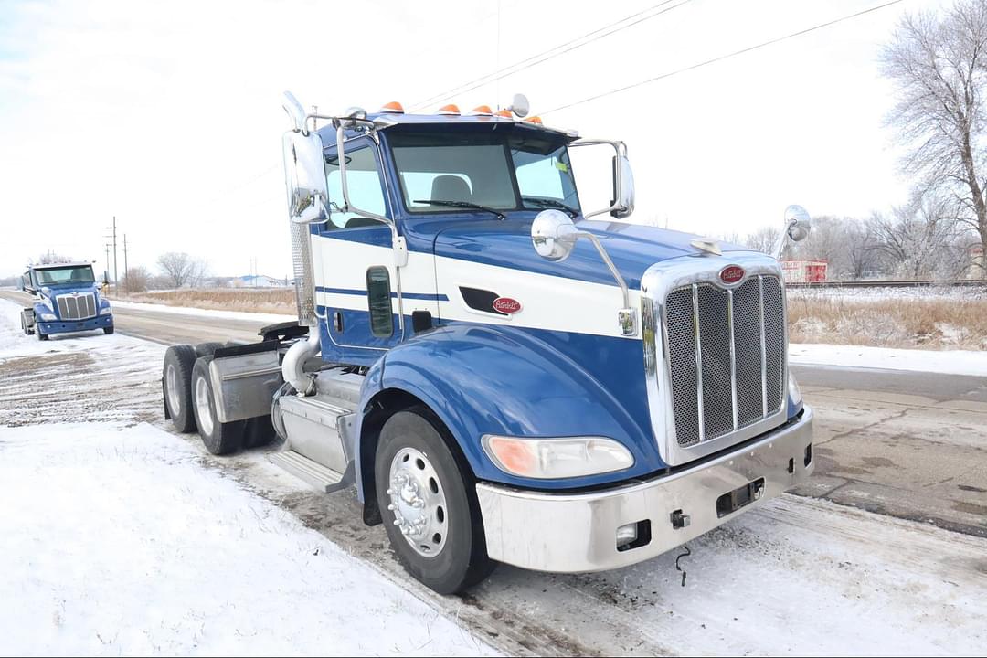 Image of Peterbilt 384 Primary image