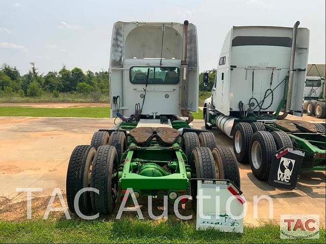 Image of Peterbilt 386 equipment image 3