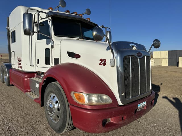 Image of Peterbilt 386 equipment image 2
