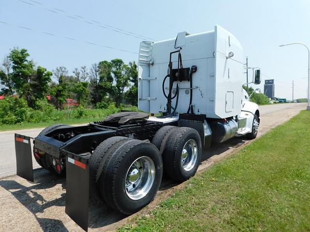 Image of Peterbilt 386 equipment image 2