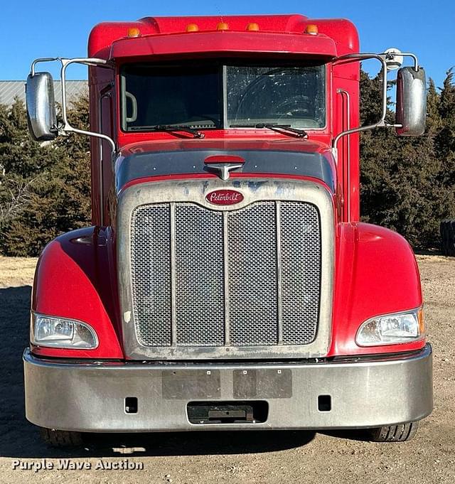 Image of Peterbilt 386 equipment image 1