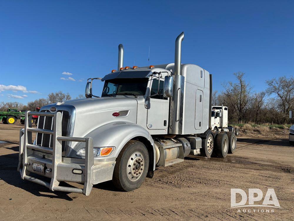 Image of Peterbilt 386 Primary image