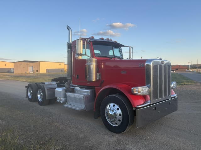 Image of Peterbilt 388 equipment image 2