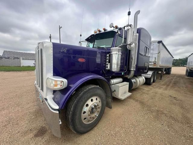 Image of Peterbilt 388 equipment image 2