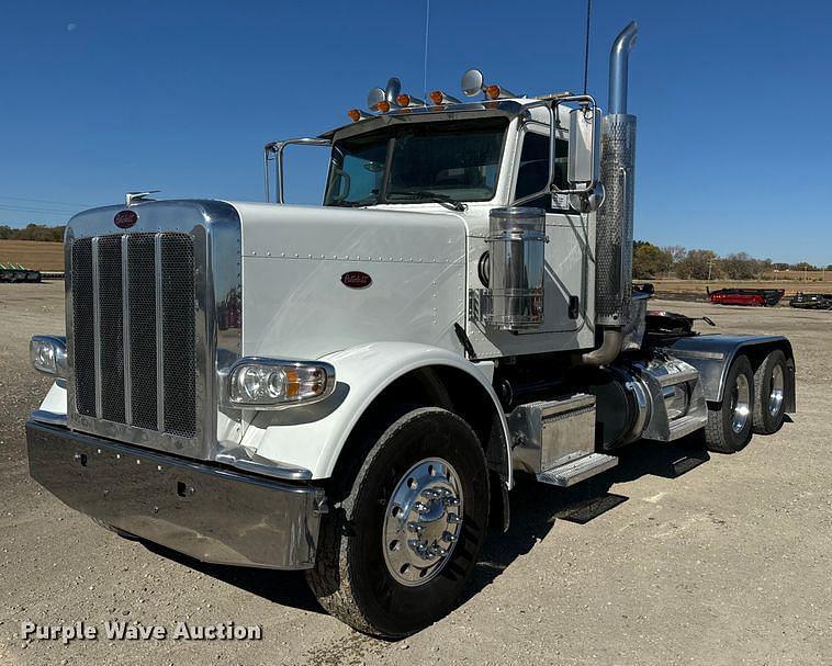 Image of Peterbilt 388 Primary image