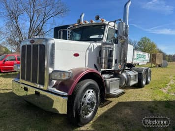 Main image Peterbilt 388