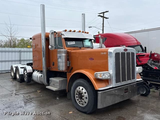 Image of Peterbilt 389 equipment image 2