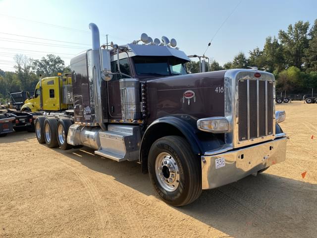 Image of Peterbilt 389 equipment image 3