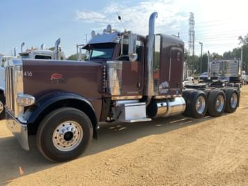 Main image Peterbilt 389