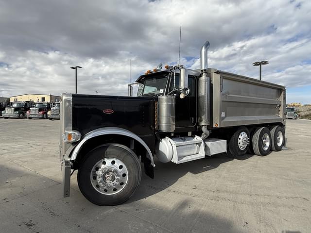 Image of Peterbilt 389K equipment image 3