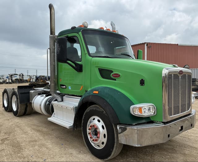 Image of Peterbilt 567 equipment image 2