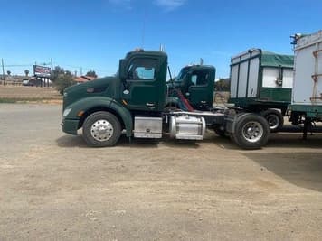 Main image Peterbilt 579