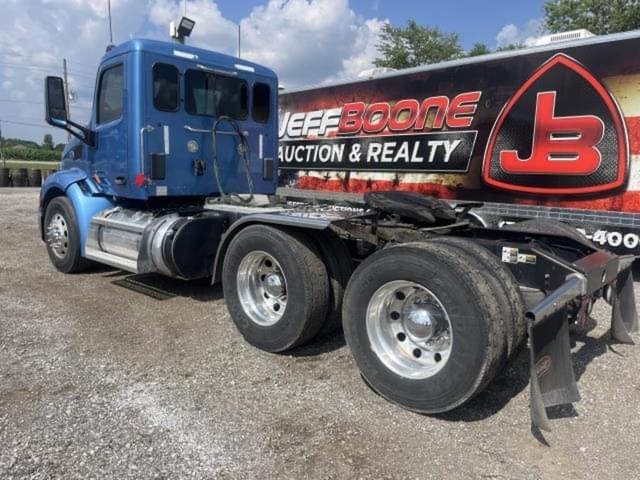 Image of Peterbilt 579 equipment image 1