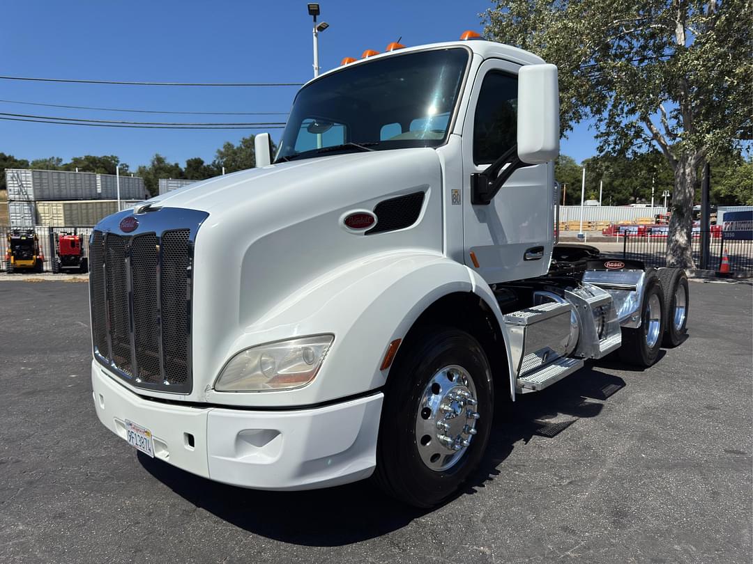 Image of Peterbilt 579 Primary image