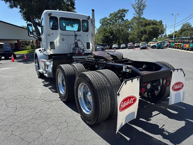 Image of Peterbilt 579 equipment image 3