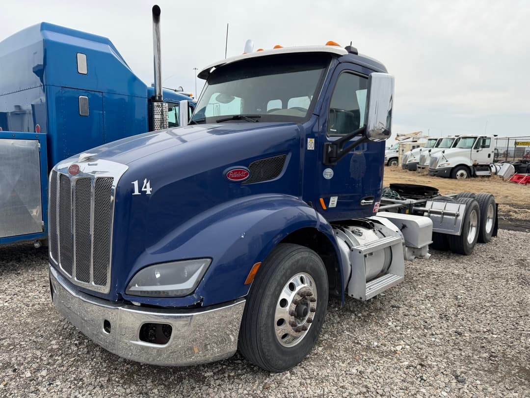 Image of Peterbilt 579 Primary image