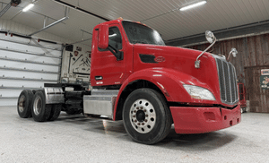 2014 Peterbilt 579 Image