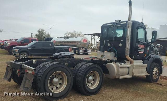 Image of Peterbilt 579 equipment image 4