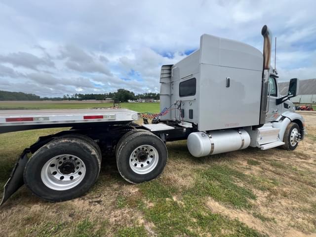 Image of Peterbilt 579 equipment image 4