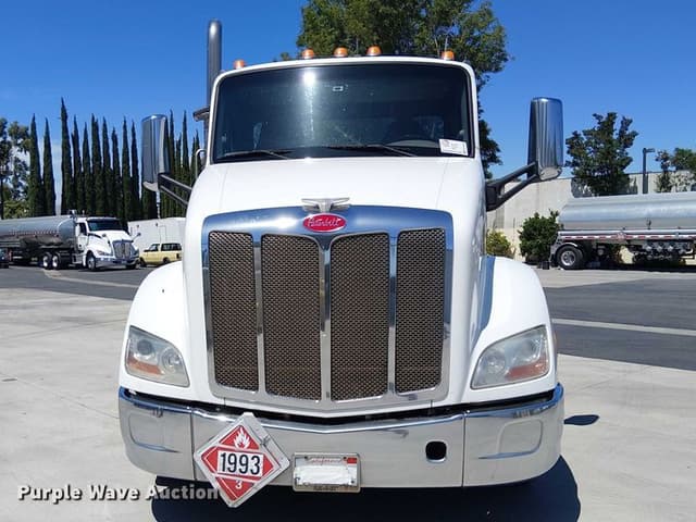 Image of Peterbilt 579 equipment image 1