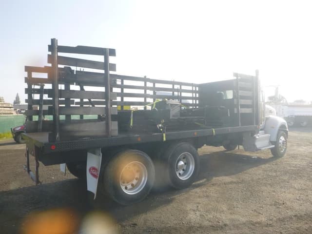 Image of Peterbilt PB348 equipment image 2