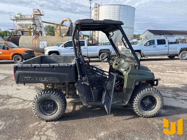 Image of Polaris Ranger 800 equipment image 3