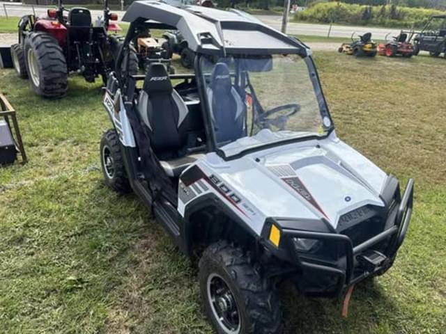 Image of Polaris RZR 800 equipment image 1
