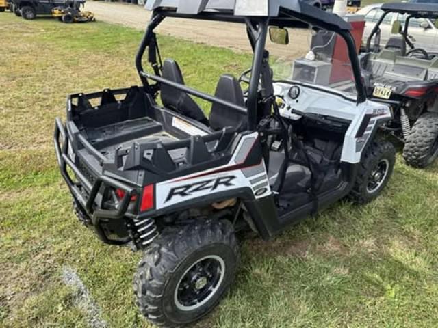 Image of Polaris RZR 800 equipment image 2
