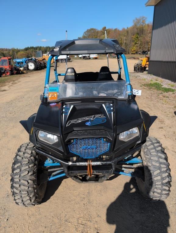 Image of Polaris RZR 800 equipment image 2