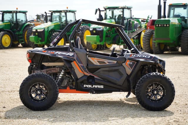 Image of Polaris RZR XP 1000 equipment image 3
