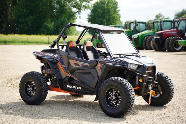 Image of Polaris RZR XP 1000 equipment image 2