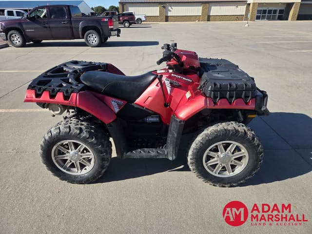 Image of Polaris Sportsman 550 equipment image 2