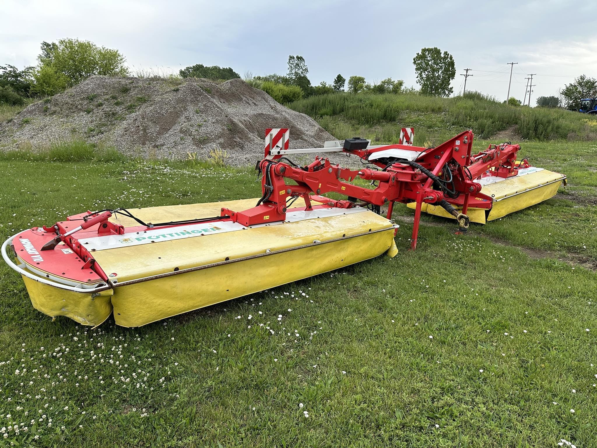 2014 Pottinger Novacat V10 Equipment Image0
