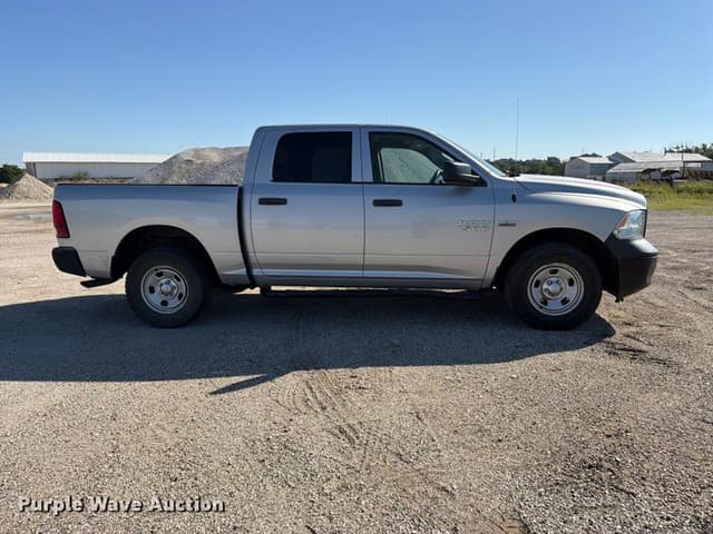 Image of Dodge Ram 1500 equipment image 3