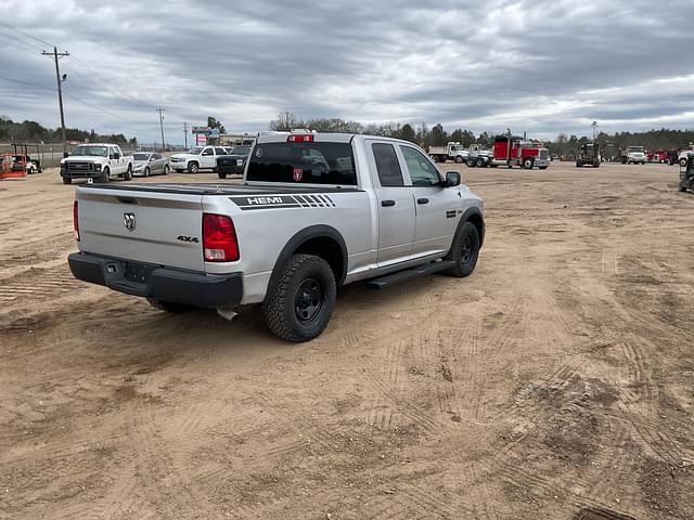 Image of Dodge Ram 1500 equipment image 4