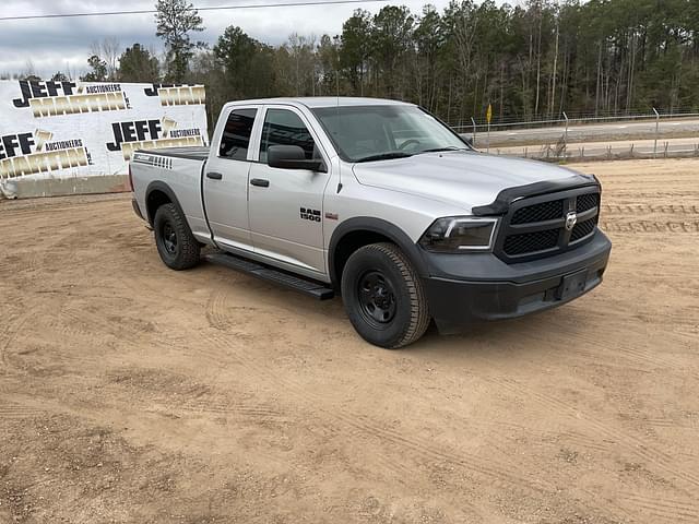 Image of Dodge Ram 1500 equipment image 2