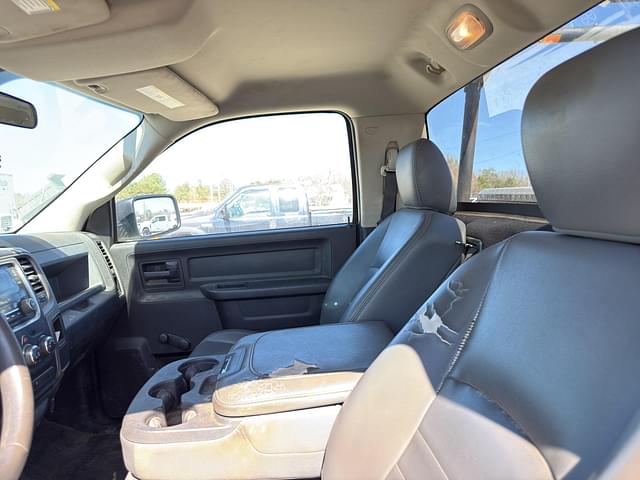 Image of Dodge Ram 1500 equipment image 4