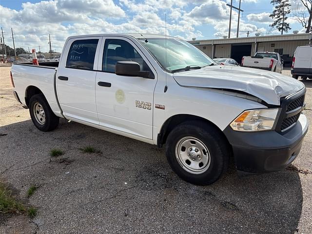 Image of Dodge Ram 1500 equipment image 4