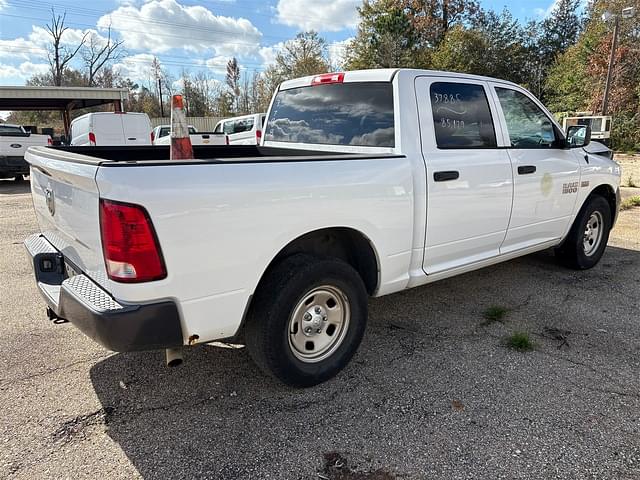 Image of Dodge Ram 1500 equipment image 3