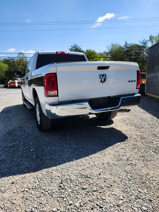 Image of Dodge Ram 1500 equipment image 3