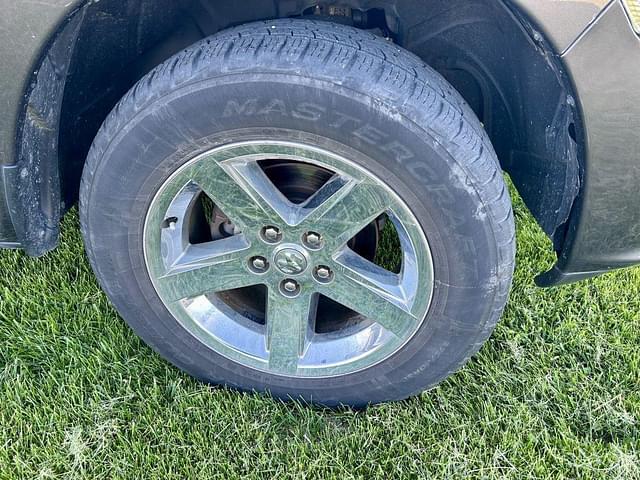 Image of Dodge Ram 1500 equipment image 3