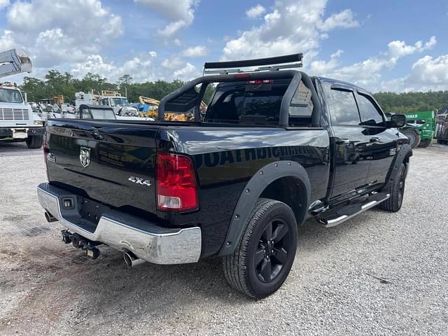 Image of Dodge Ram 1500 equipment image 2